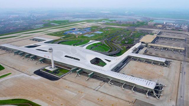 天河机场三期扩建工程顺利通过验收 T3航站楼启用进入倒计时